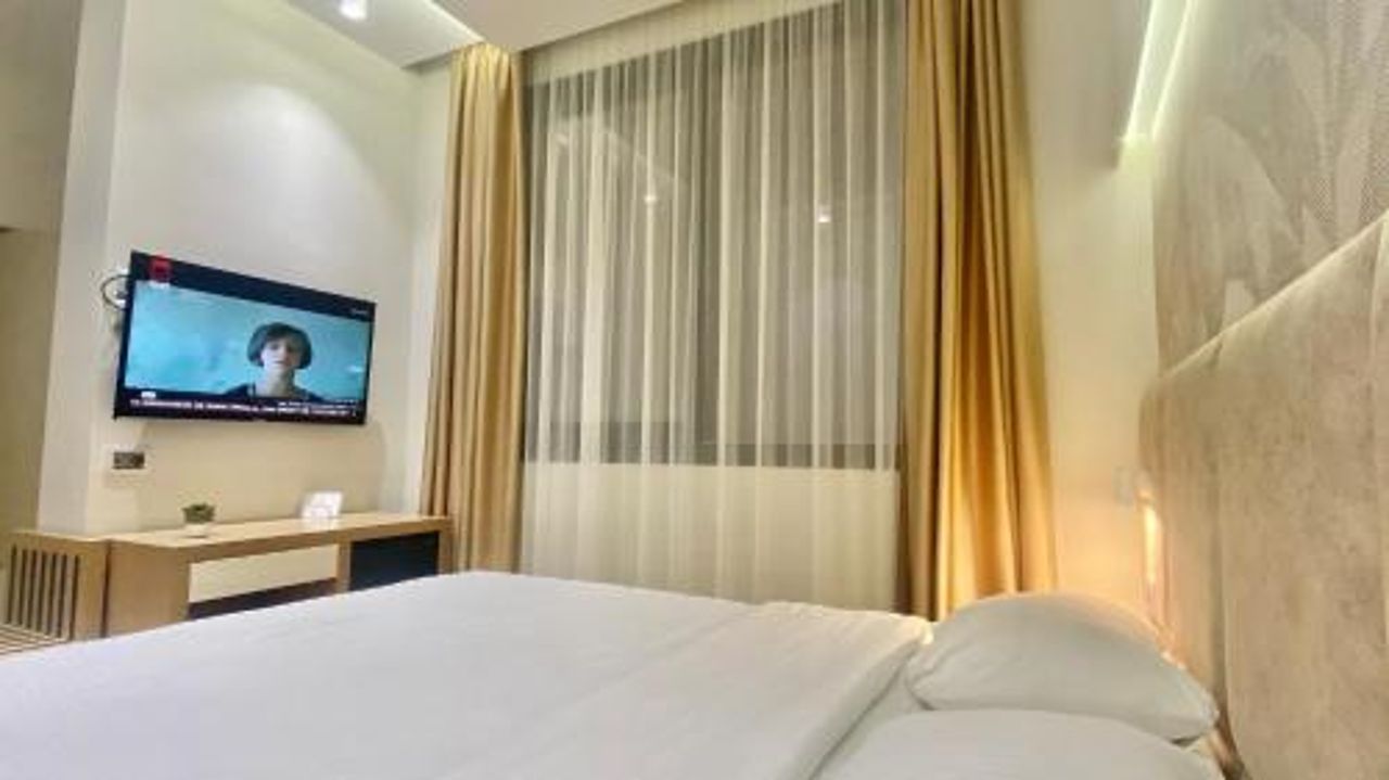 Marina Premium Hotel- Residences