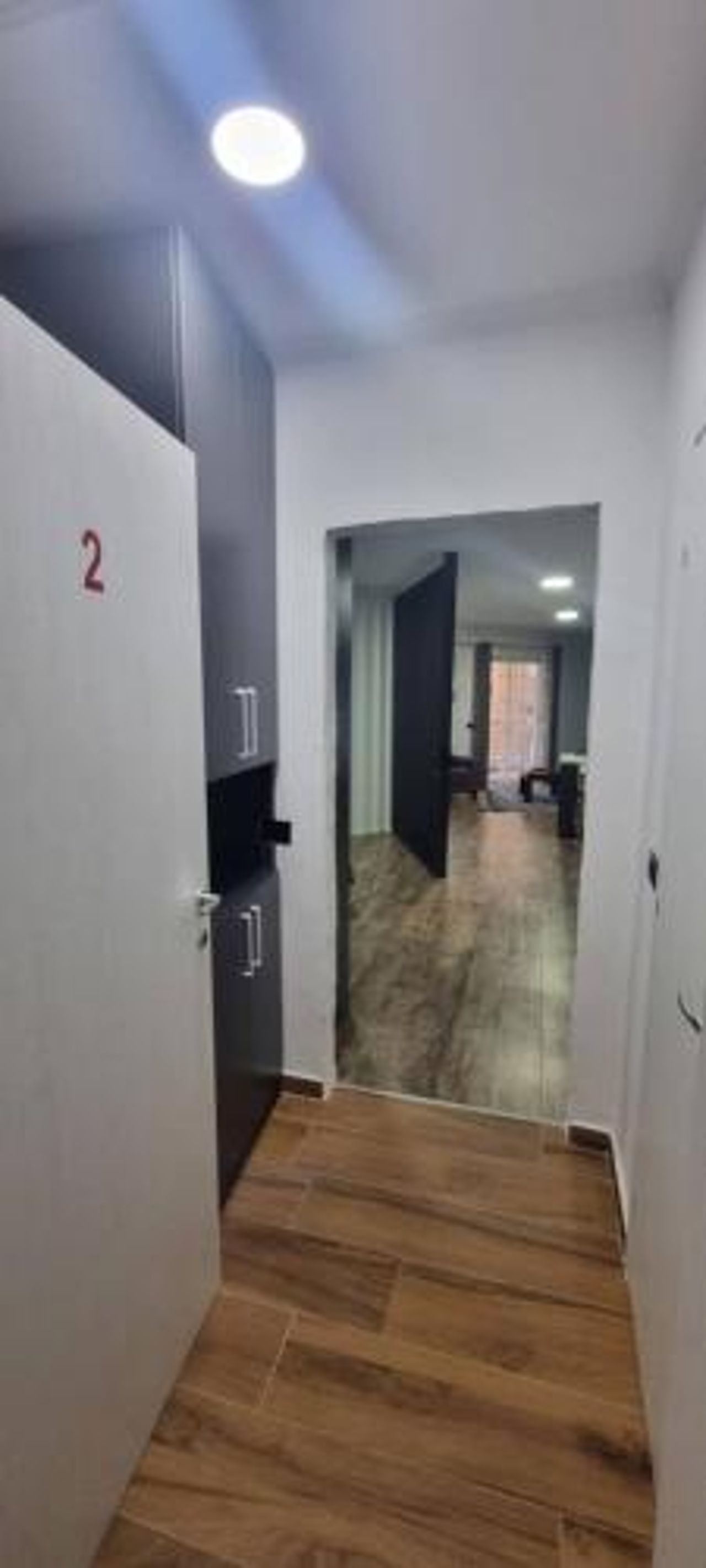 Lovely spacious 1-Bedroom Apartment