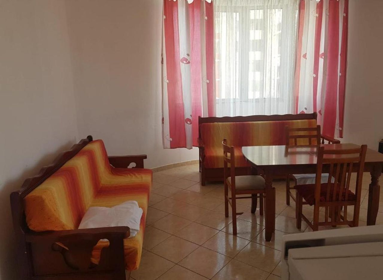 Apartment Near the Port