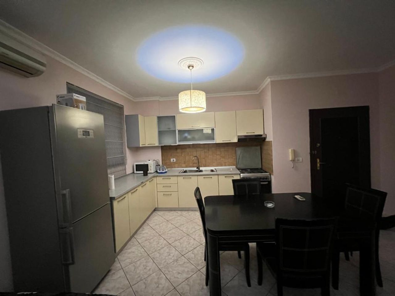 Lovely 3-bedroom rental unit in Durrës