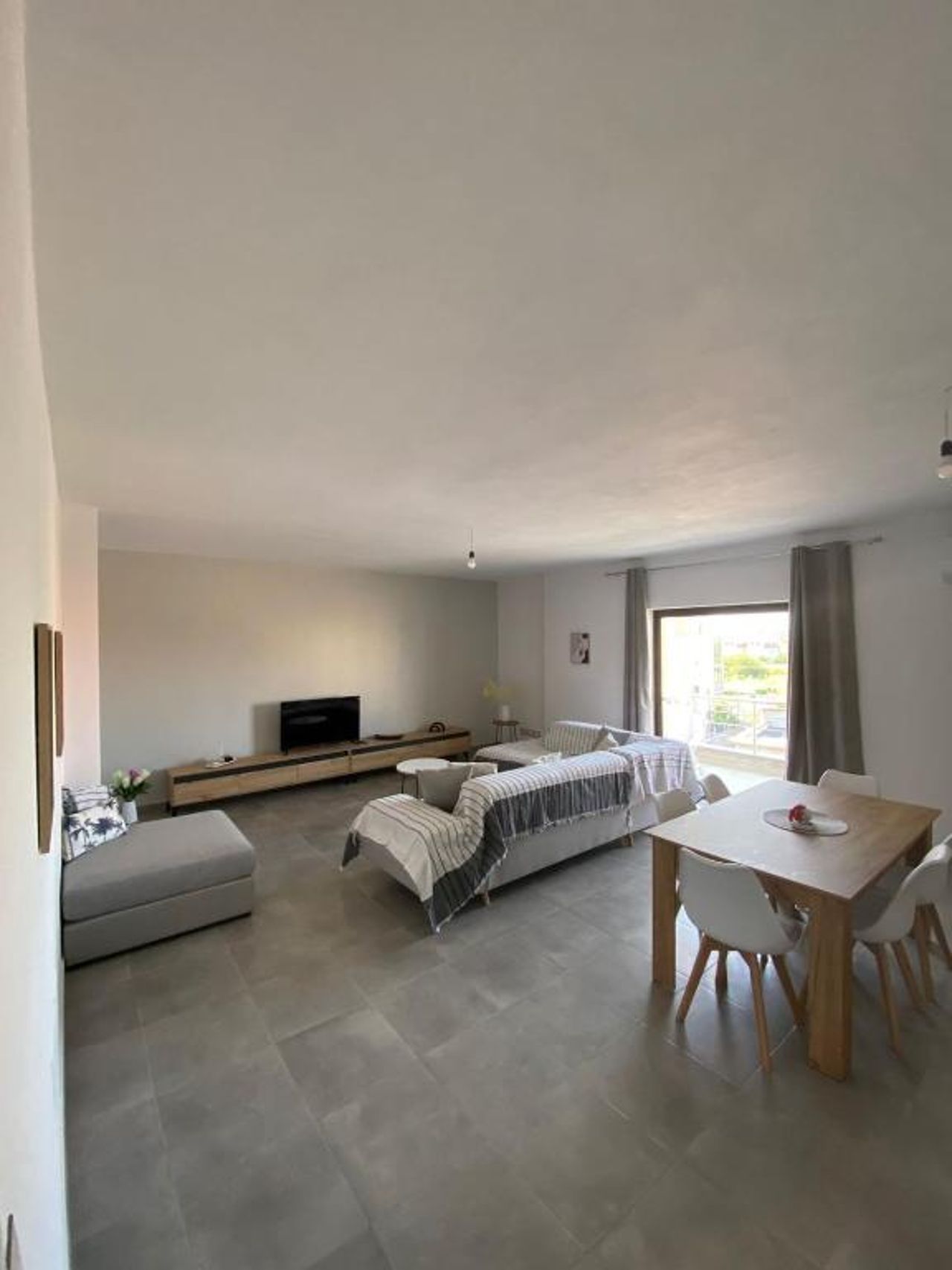 Rajmonda Apartment
