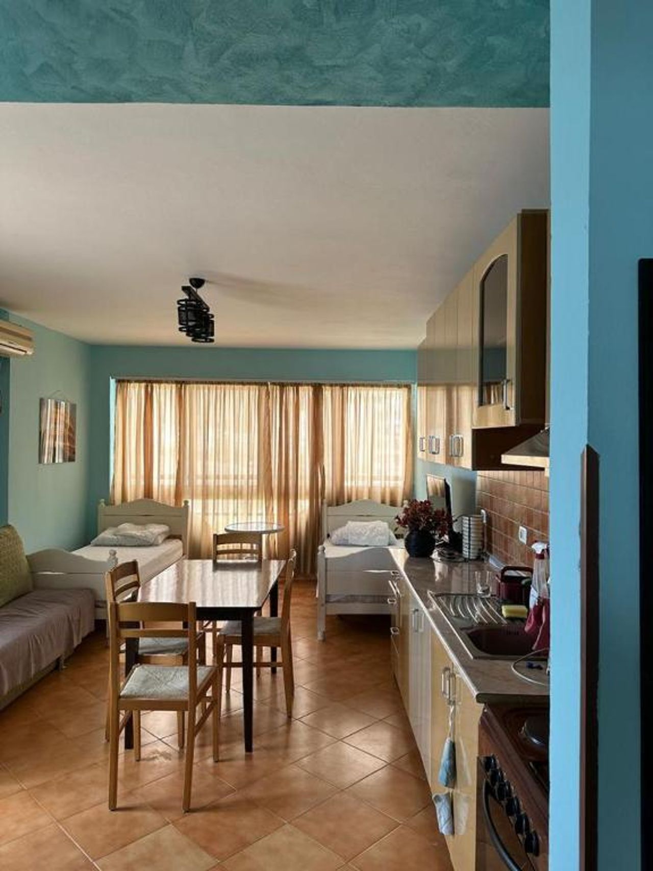 Sea view apartment 1