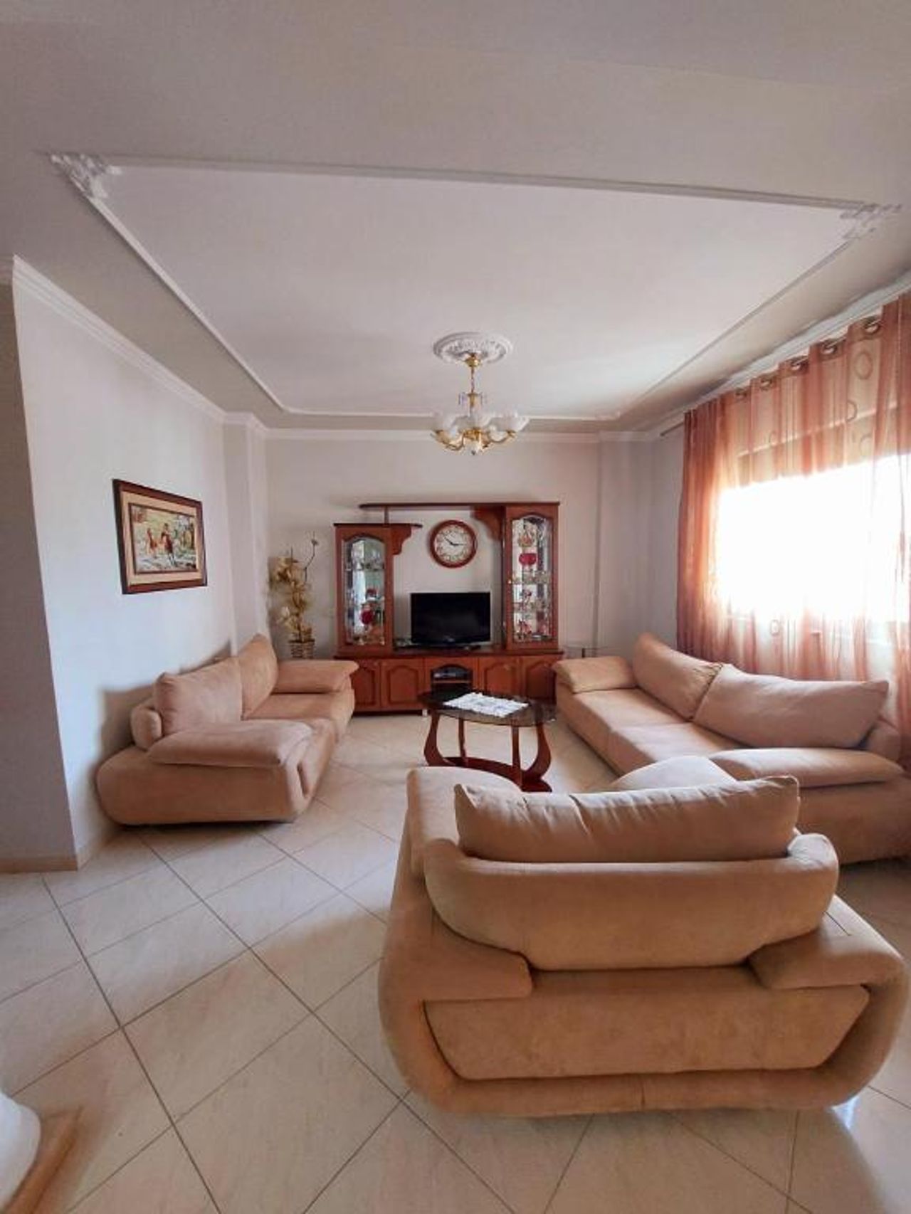 Era’s apartment