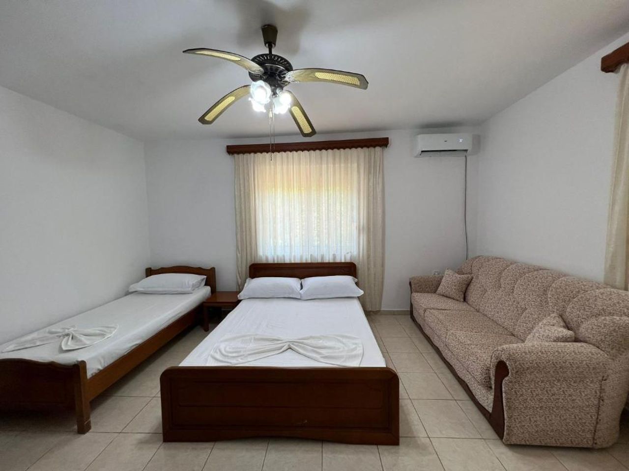 Gjosasi House