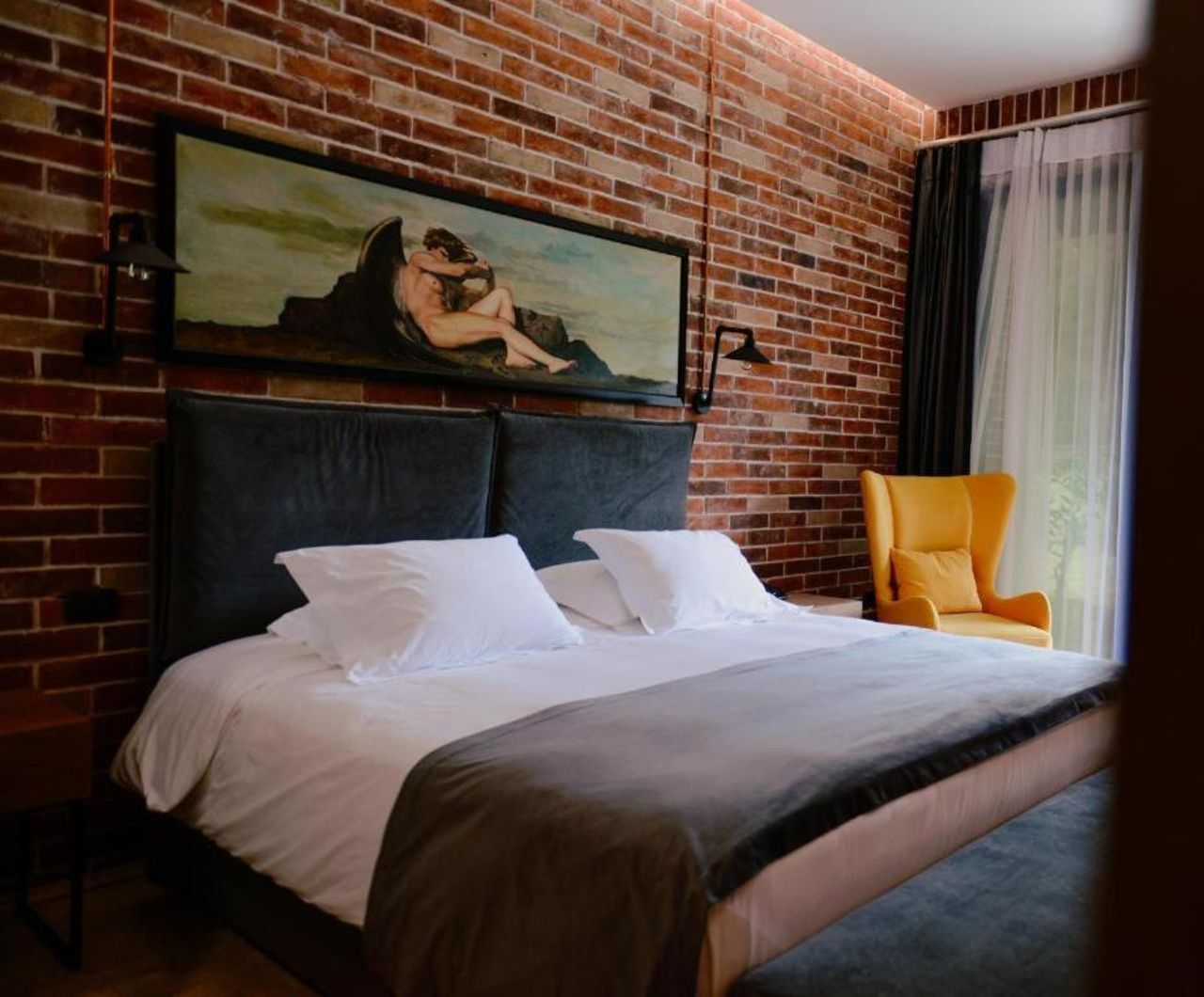 Rozafa Fish City Hotel