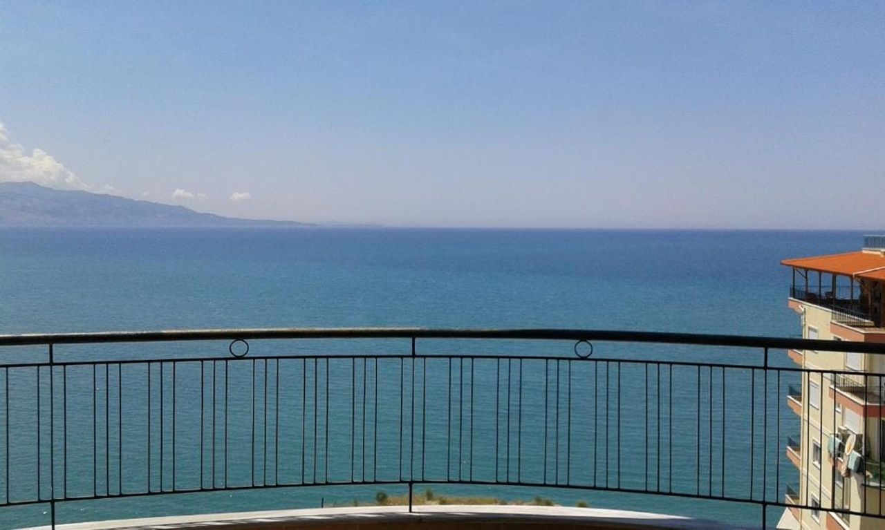 Orange Studio Sea View